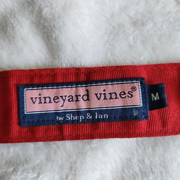 Vineyard Vines by Shep & Ian D Ring Belt Red Fish Bones Skeleton Medium 42" Long - Picture 2 of 7